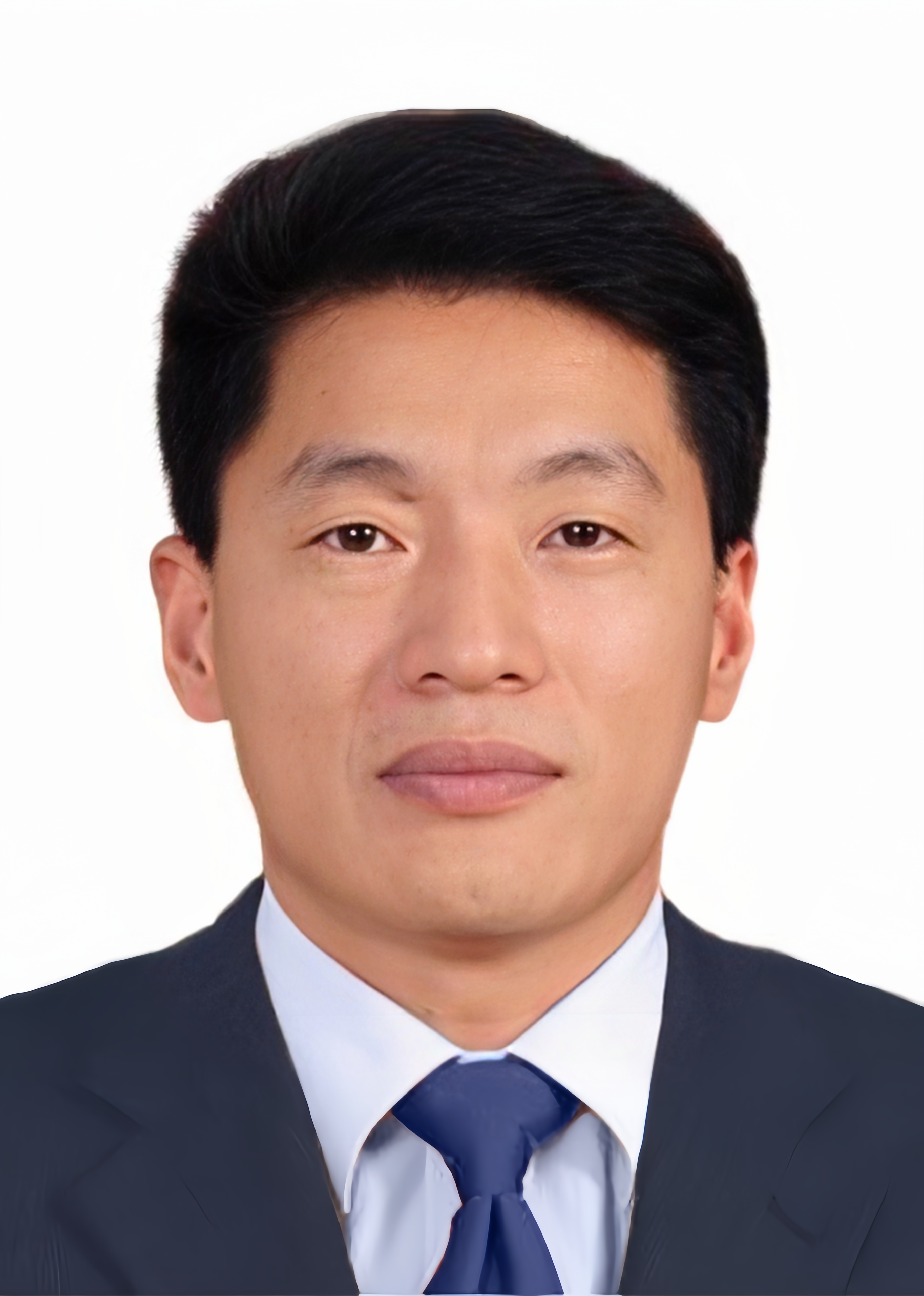 冯 伟